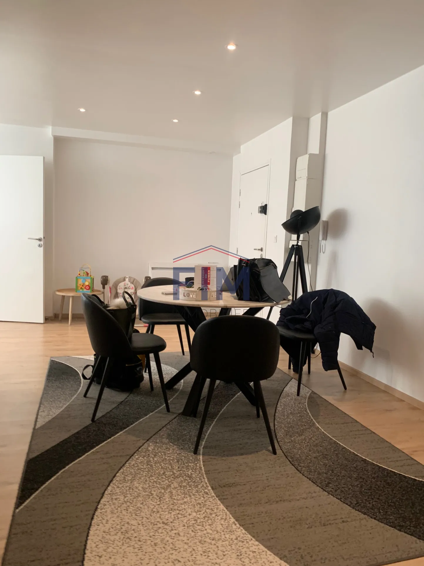 Appartement F3 à vendre à Dieppe centre-ville avec terrasse 