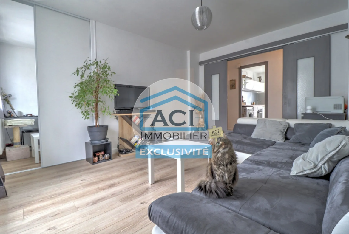 Appartement T4 lumineux avec balcon à vendre à Vienne 