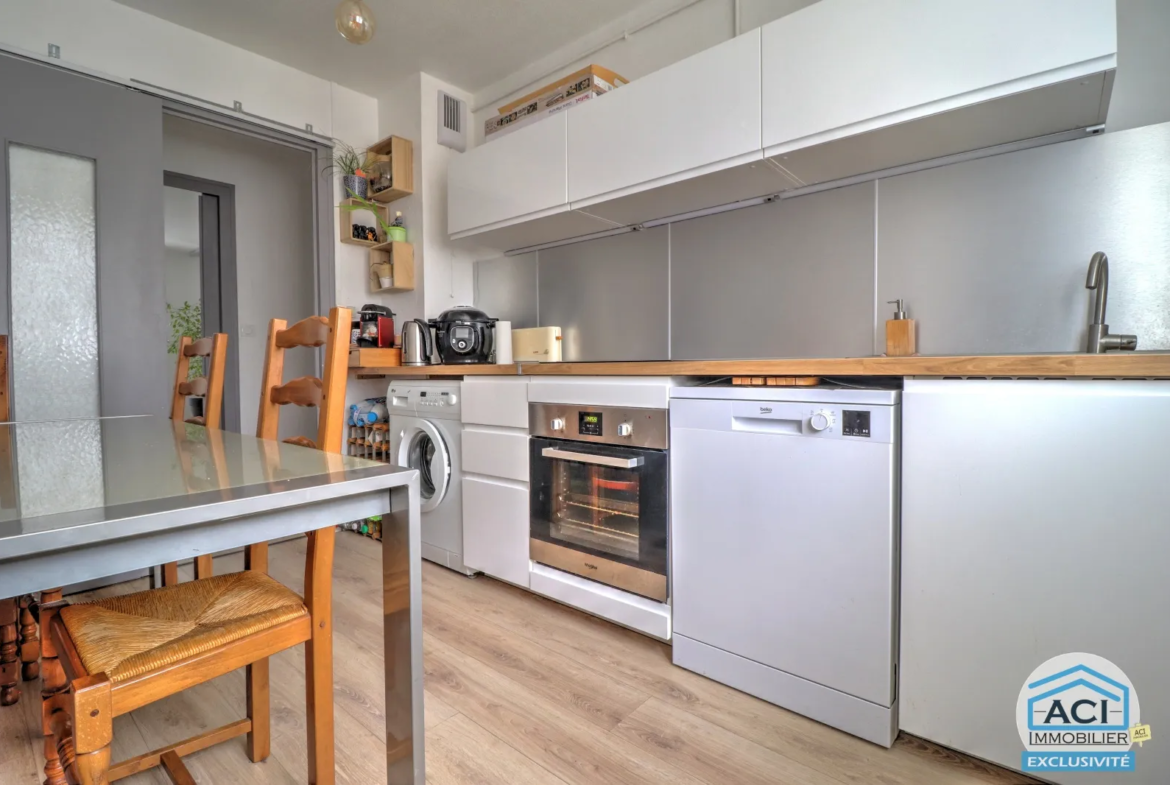 Appartement T4 lumineux avec balcon à vendre à Vienne 