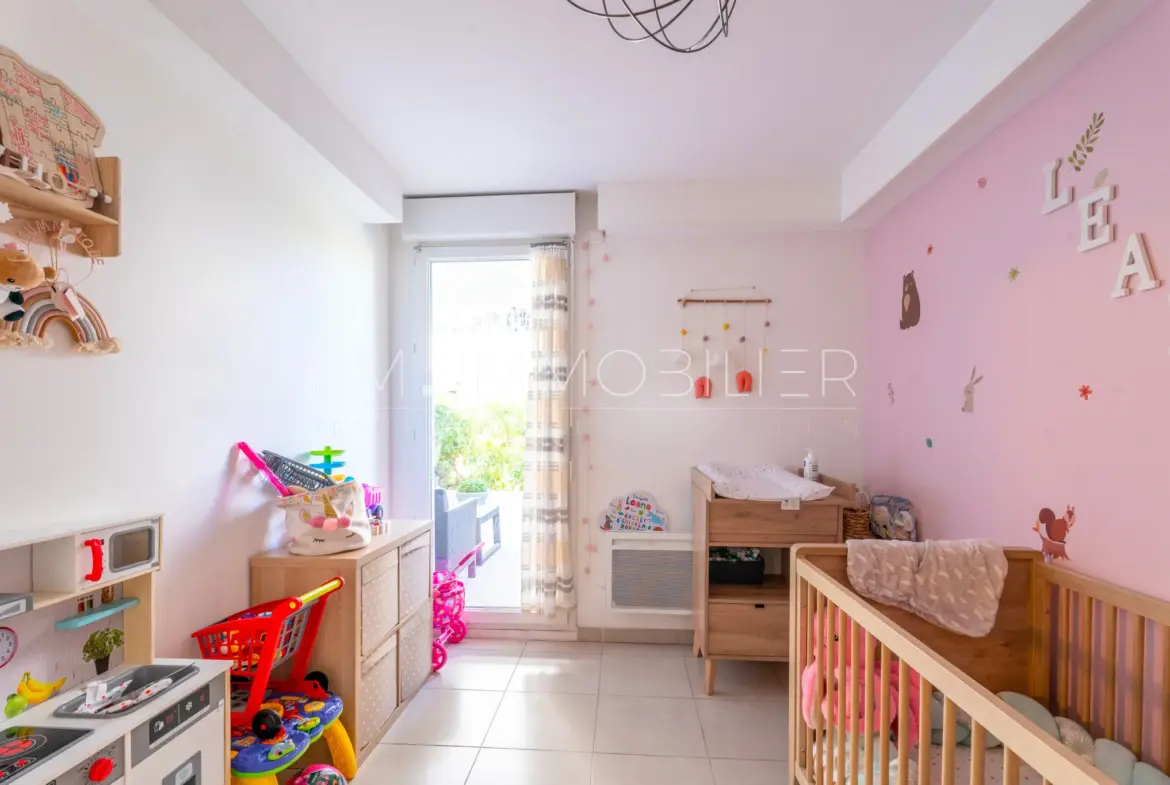 Vente Appartement T3 Contemporain avec Terrasse à Marseille 