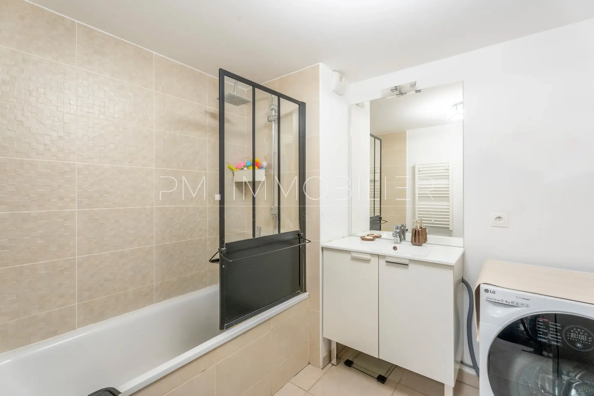 Vente Appartement T3 Contemporain avec Terrasse à Marseille 