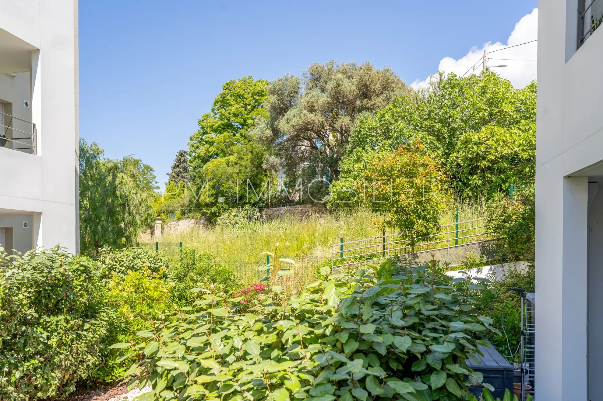 Vente Appartement T3 Contemporain avec Terrasse à Marseille 