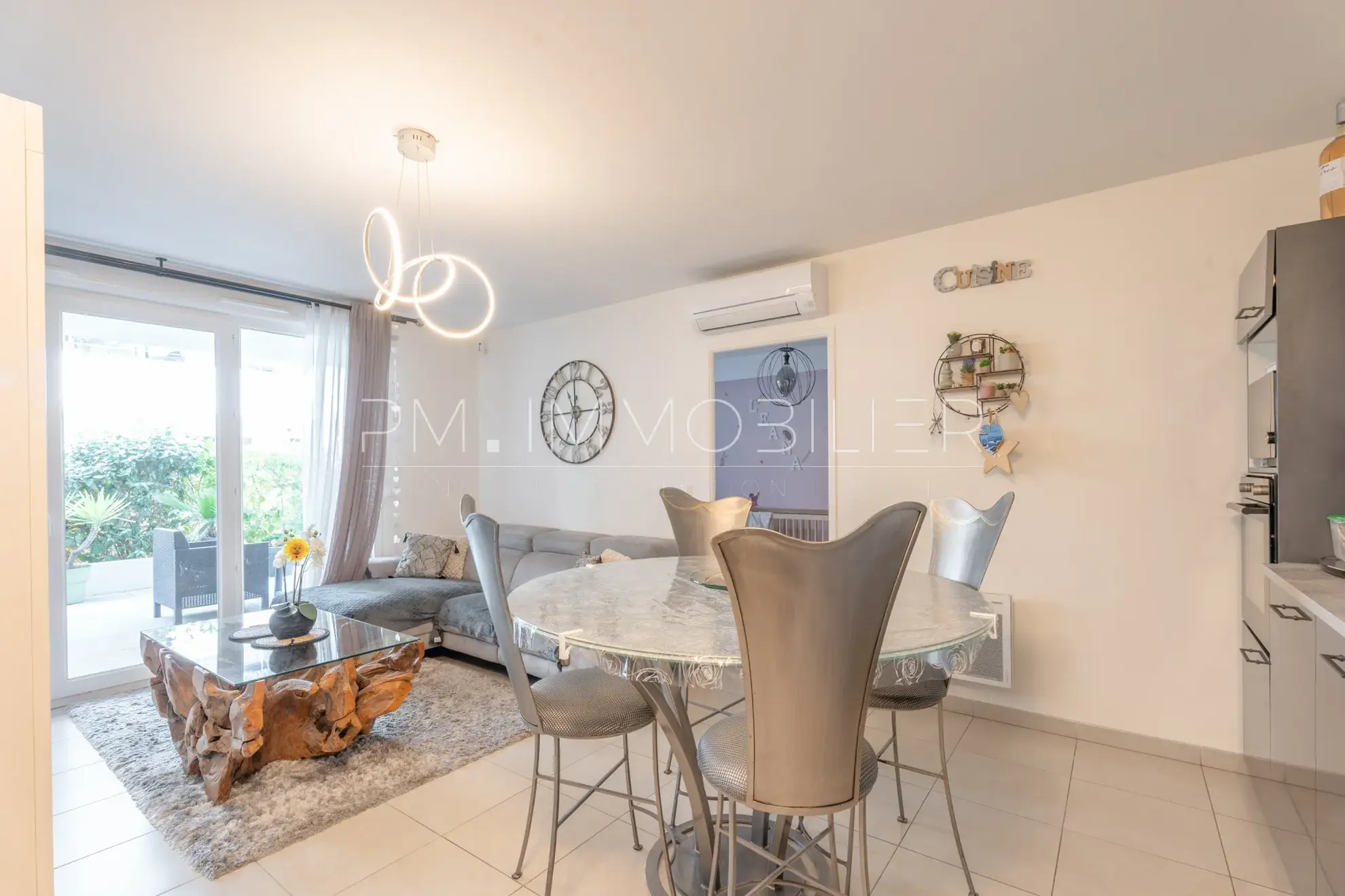 Vente Appartement T3 Contemporain avec Terrasse à Marseille 
