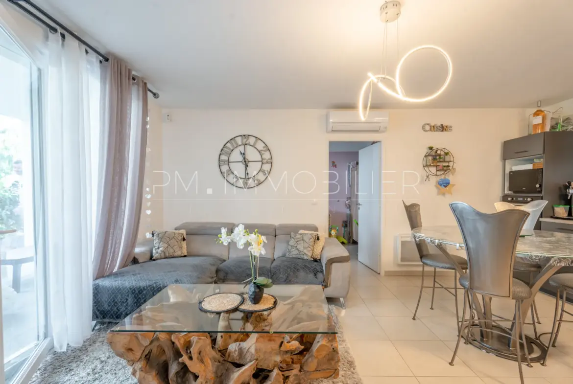 Vente Appartement T3 Contemporain avec Terrasse à Marseille 