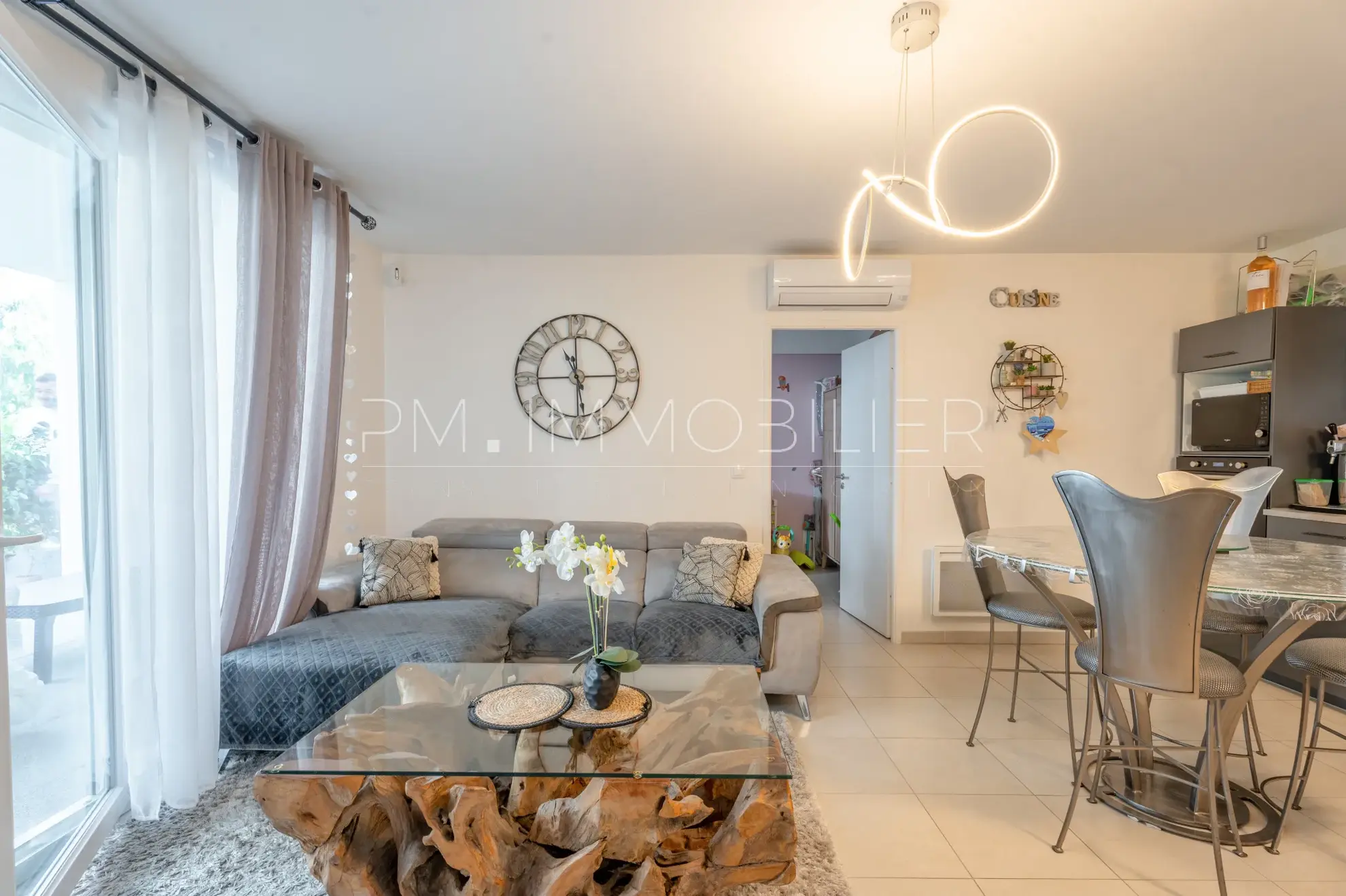Vente Appartement T3 Contemporain avec Terrasse à Marseille 
