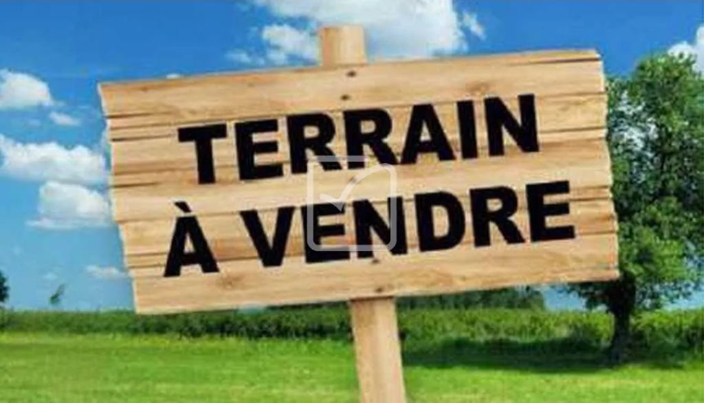 Terrain à bâtir de 17 080 m² à Mansac