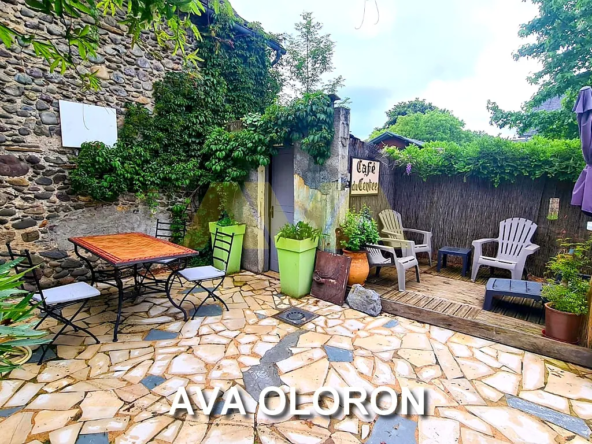 Belle propriété sur Aramits à vendre - Idéale pour projet professionnel