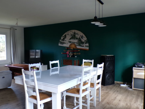 Maison de plain-pied à vendre à Bessais-le-Fromental 