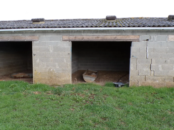 Maison de plain-pied à vendre à Bessais-le-Fromental 
