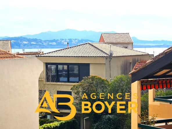 Studio rénové à Bandol avec aperçu mer et parking 