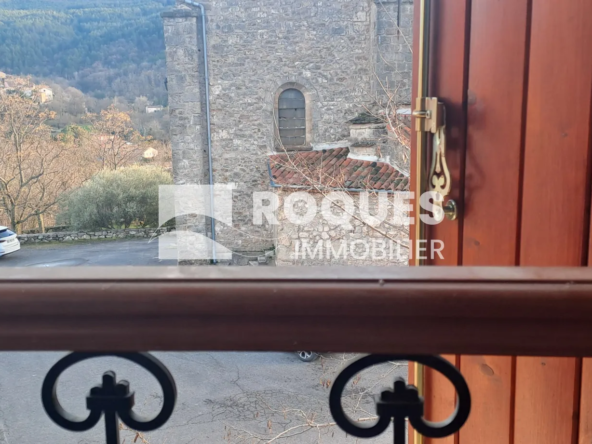 Maison de village avec jardin à St Etienne de Gourgas 