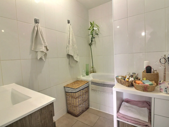 Charmant appartement en duplex à Meyreuil avec terrasse 