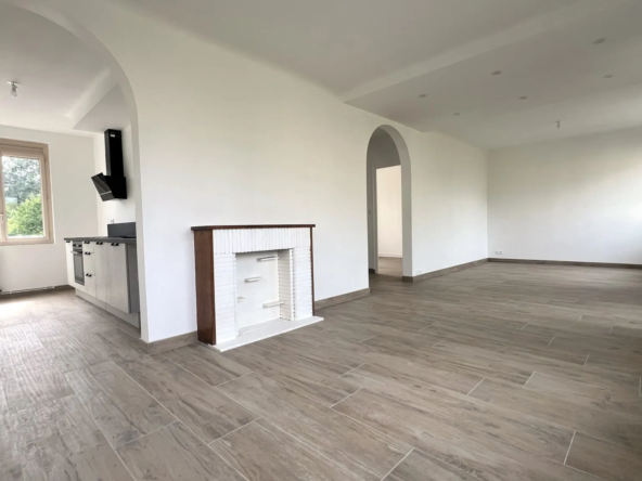 Maison ancienne à vendre à Longuenée-en-Anjou, 5 chambres, terrain de 370 m2