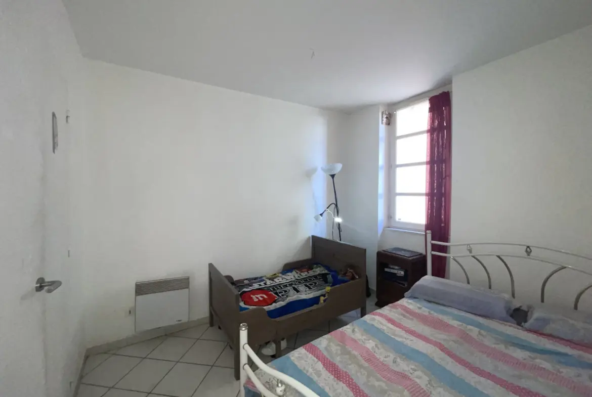 Appartement 2 pièces de 52 m² à Toulon - Saint Louis 
