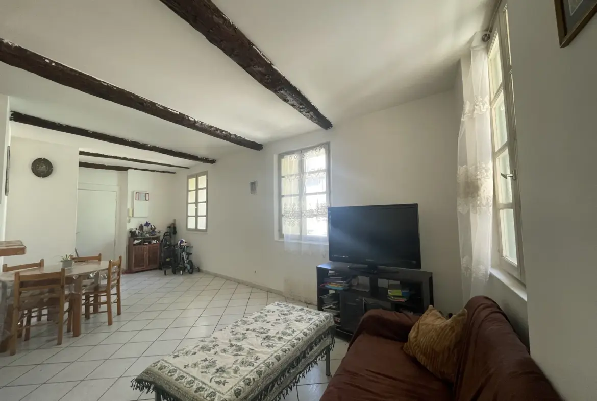 Appartement 2 pièces de 52 m² à Toulon - Saint Louis 