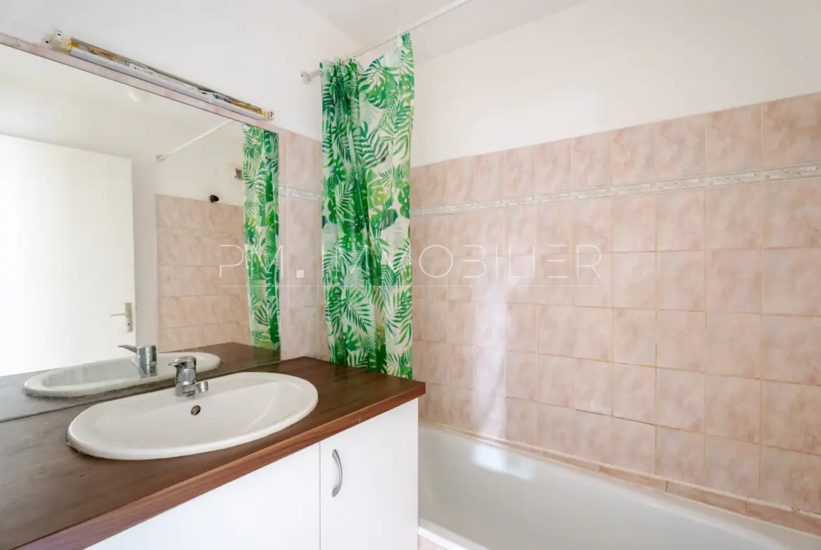 À vendre : Appartement T2 avec terrasse à Aix-en-Provence 