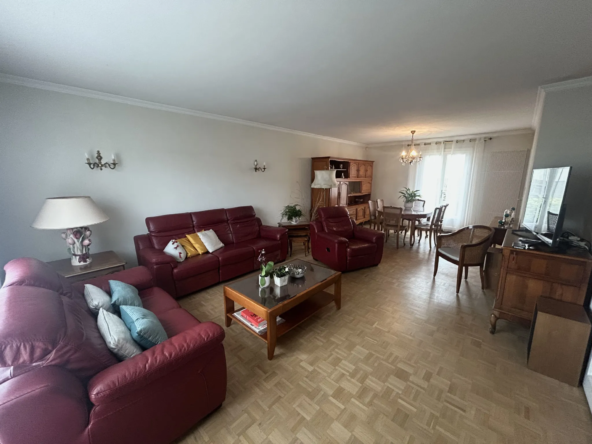 À vendre : Pavillon de plain-pied à Etampes, 3 chambres, sous-sol total 