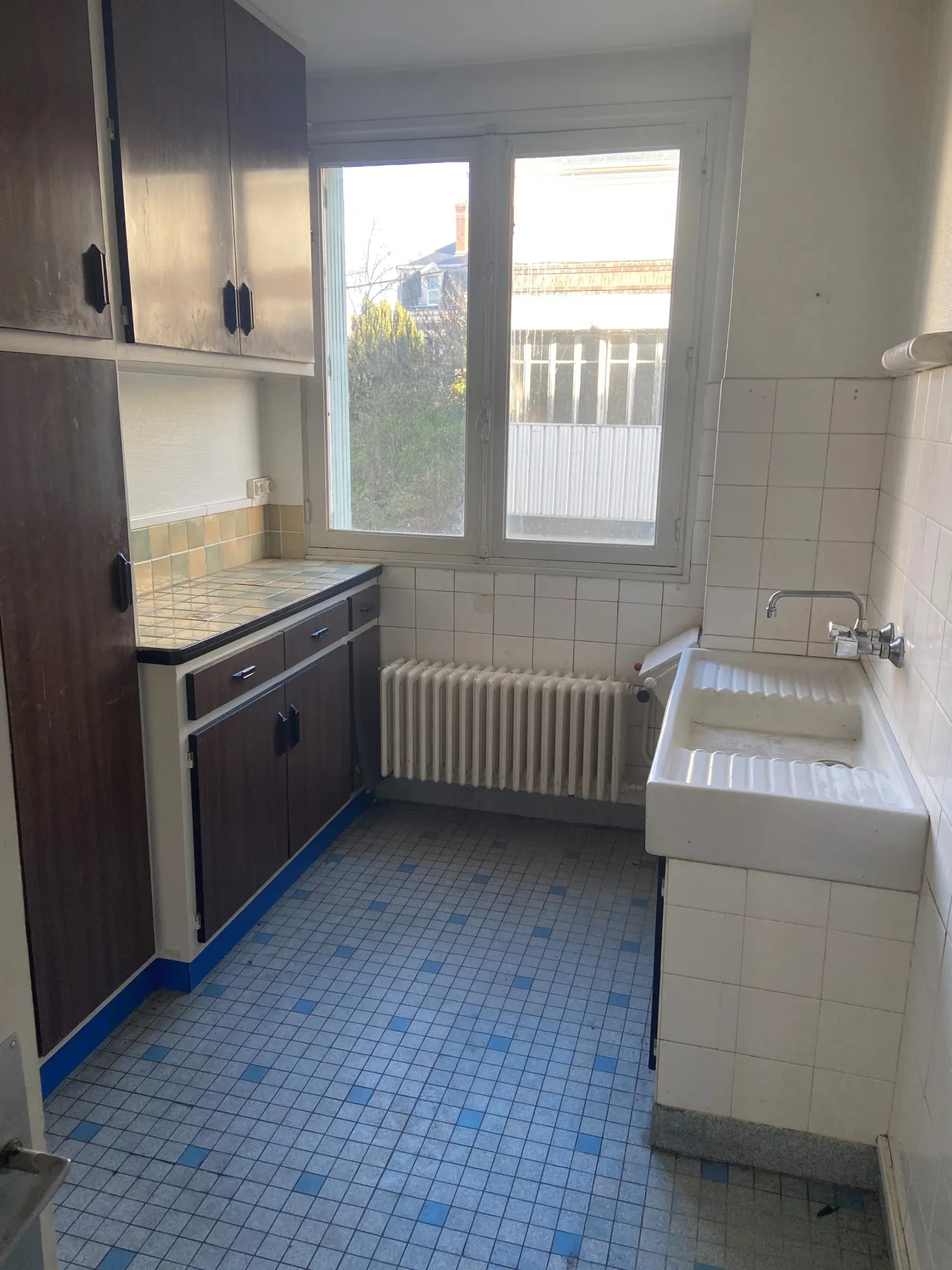 Appartement 2 chambres à vendre à Vierzon, idéalement situé proche du centre-ville 