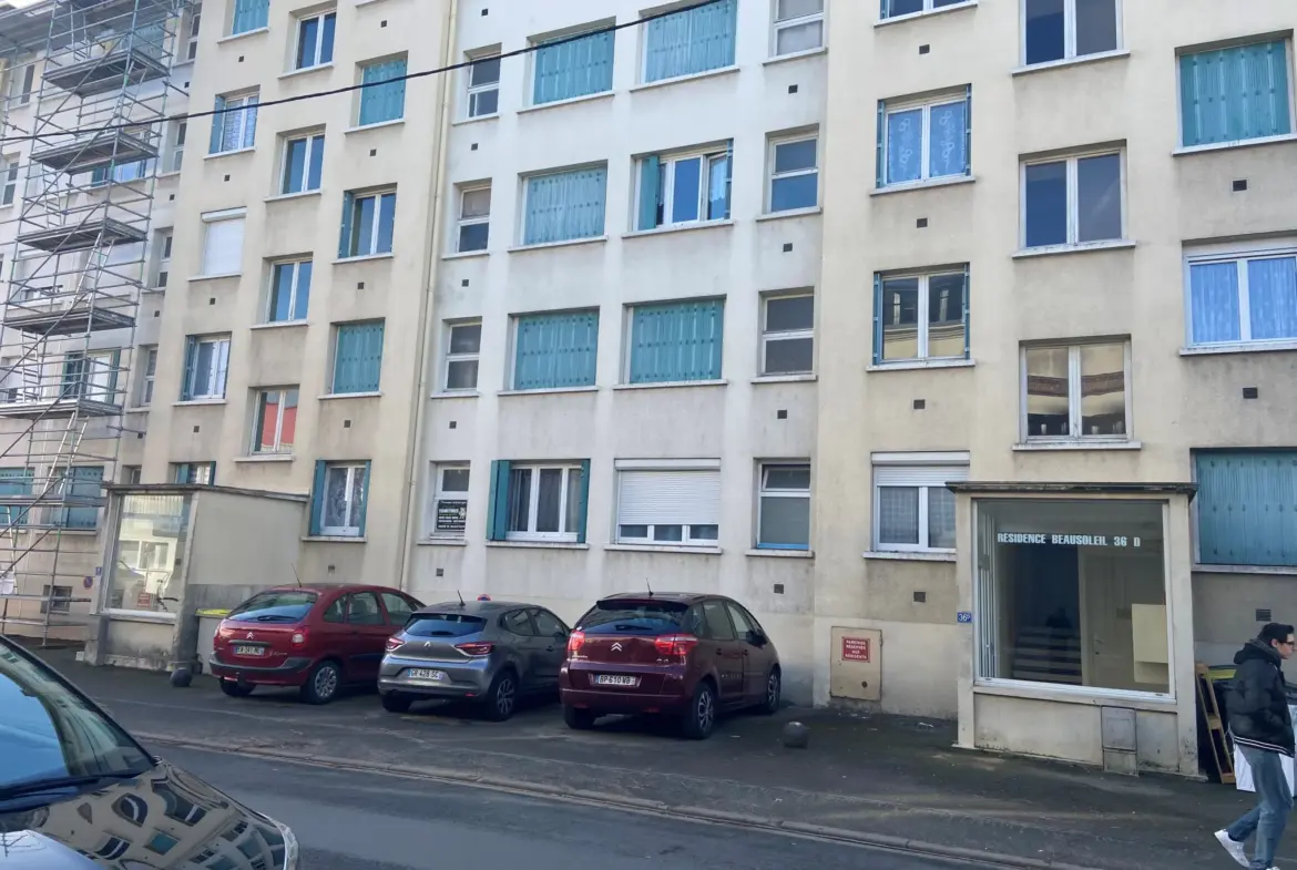 Appartement 2 chambres à vendre à Vierzon, idéalement situé proche du centre-ville 