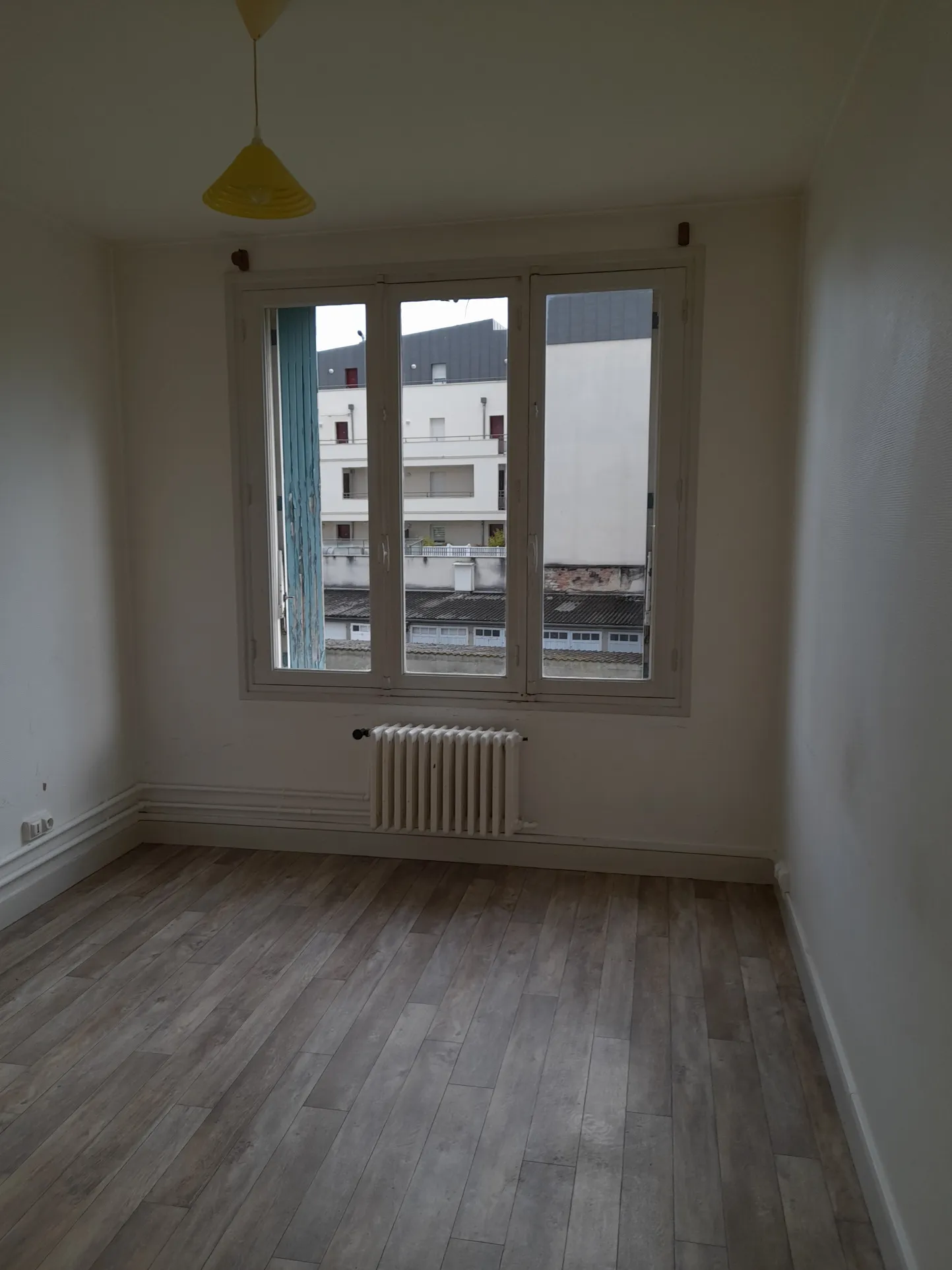 Appartement 2 chambres à vendre à Vierzon, idéalement situé proche du centre-ville 
