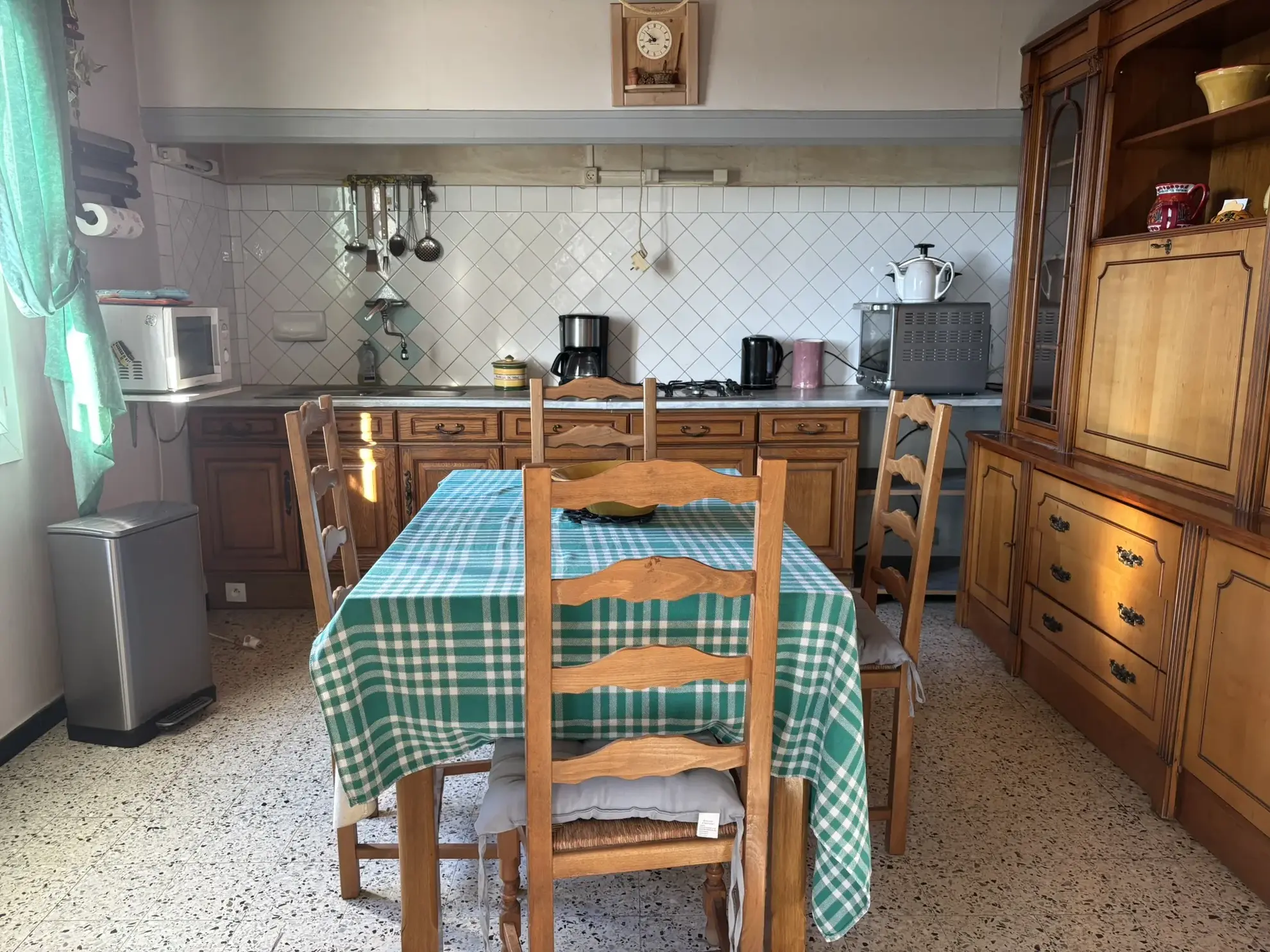 Maison en campagne avec nombreuses dépendances à Mollans-sur-Ouvèze 