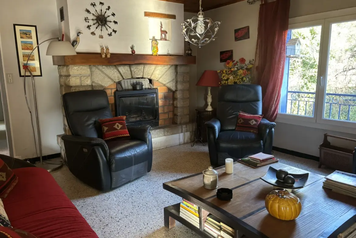 Maison en campagne avec nombreuses dépendances à Mollans-sur-Ouvèze 