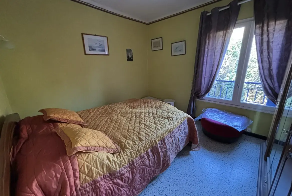 Maison en campagne avec nombreuses dépendances à Mollans-sur-Ouvèze 