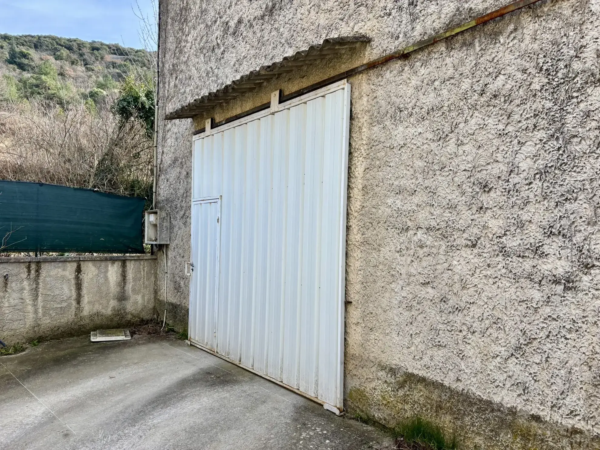 Maison en campagne avec nombreuses dépendances à Mollans-sur-Ouvèze 
