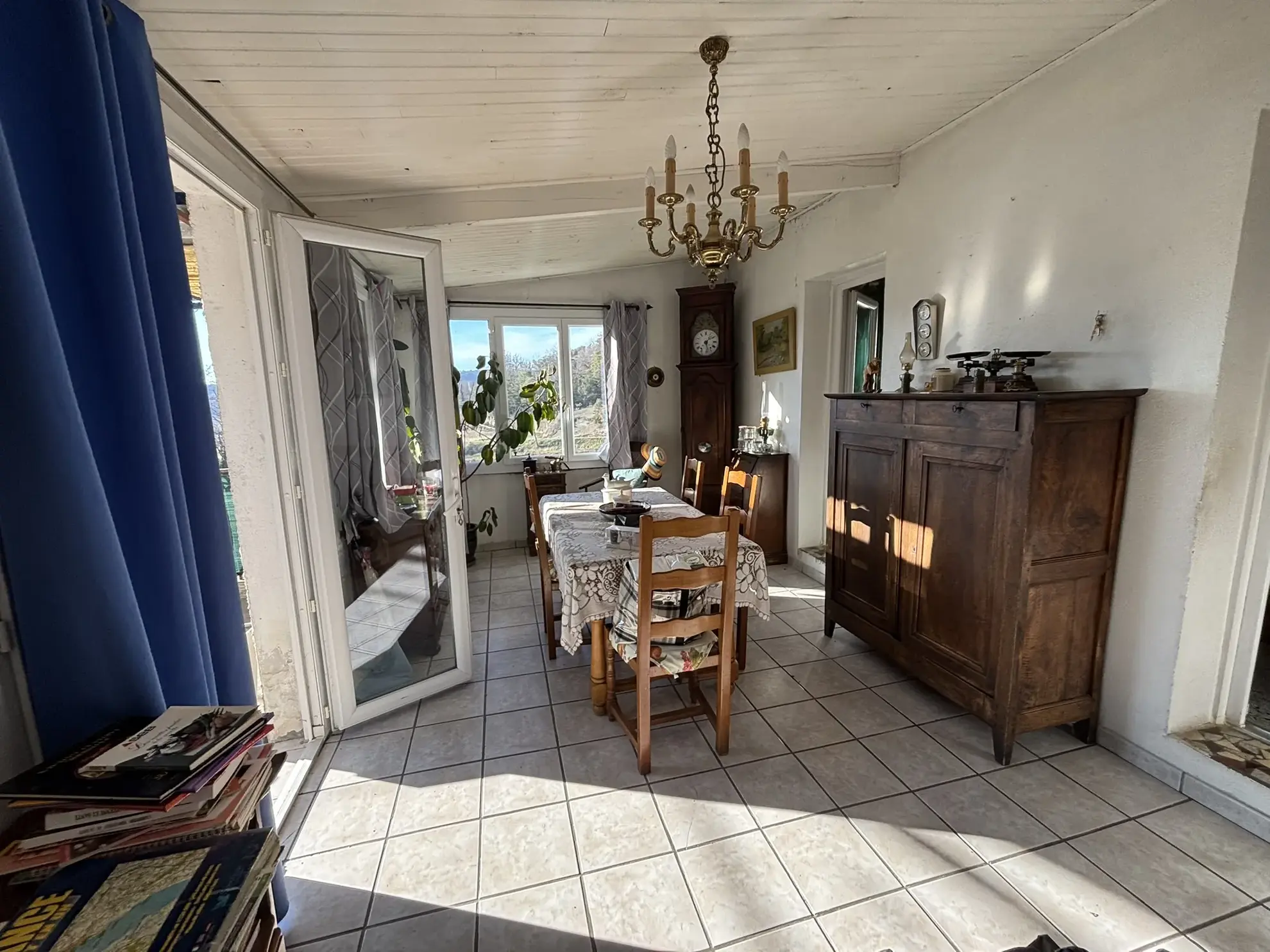 Maison en campagne avec nombreuses dépendances à Mollans-sur-Ouvèze 