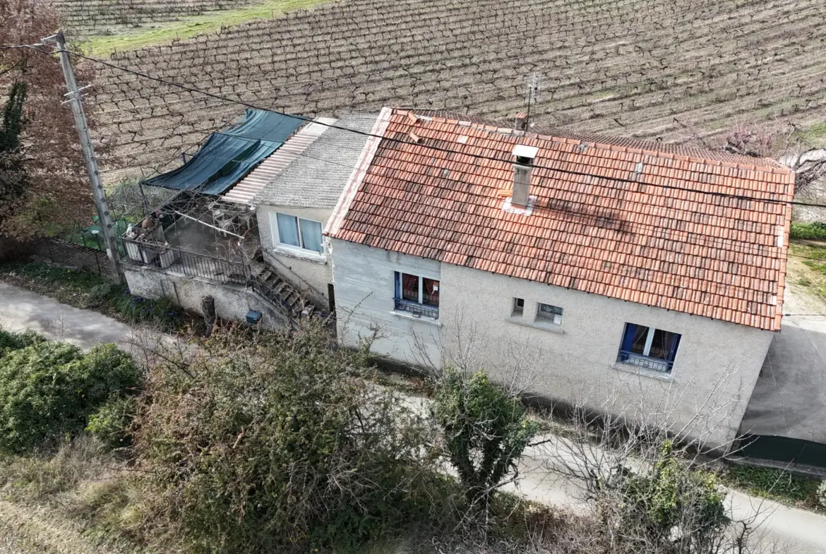 Maison en campagne avec nombreuses dépendances à Mollans-sur-Ouvèze 