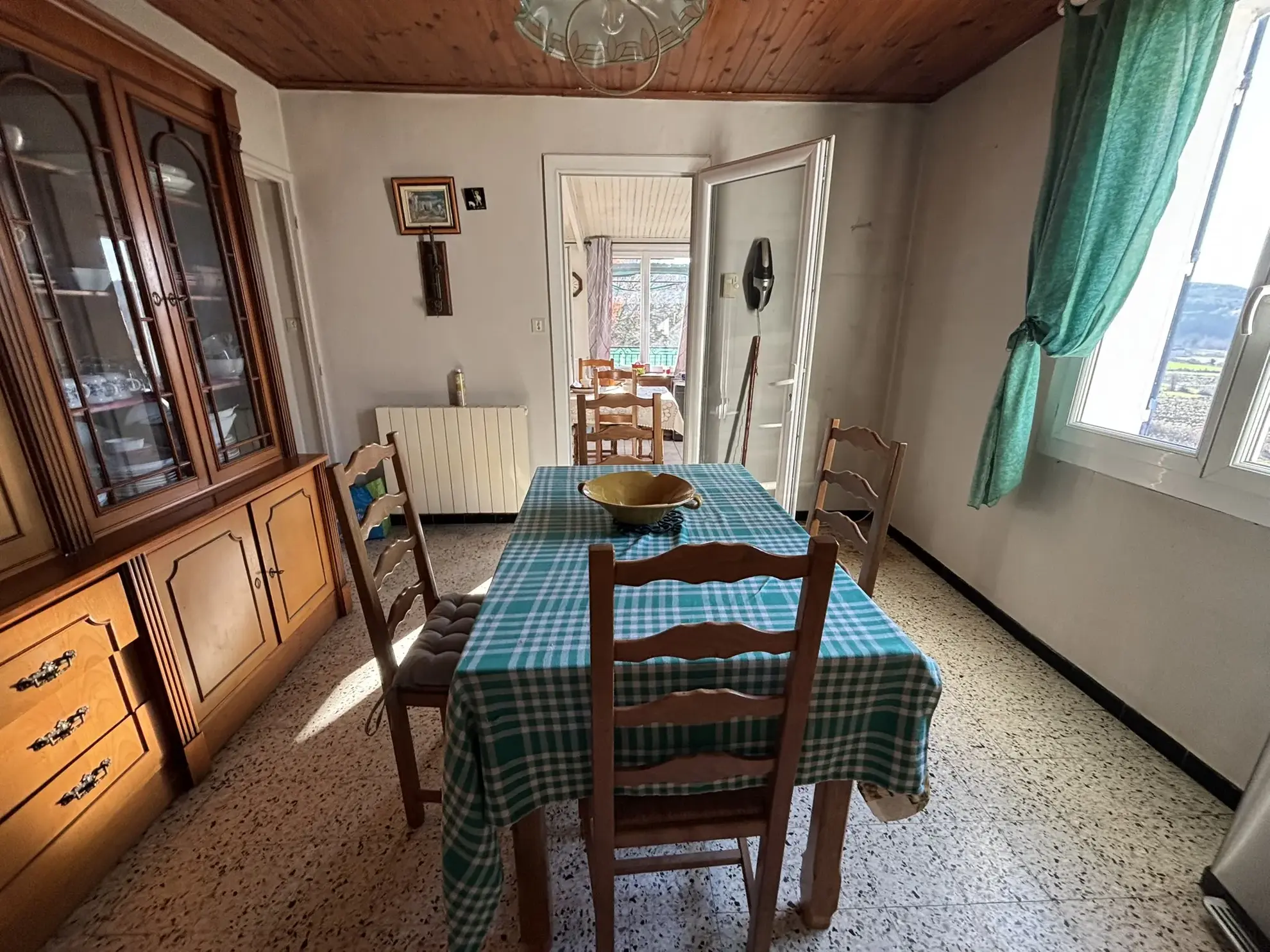 Maison en campagne avec nombreuses dépendances à Mollans-sur-Ouvèze 
