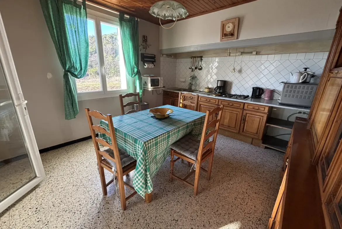 Maison en campagne avec nombreuses dépendances à Mollans-sur-Ouvèze 