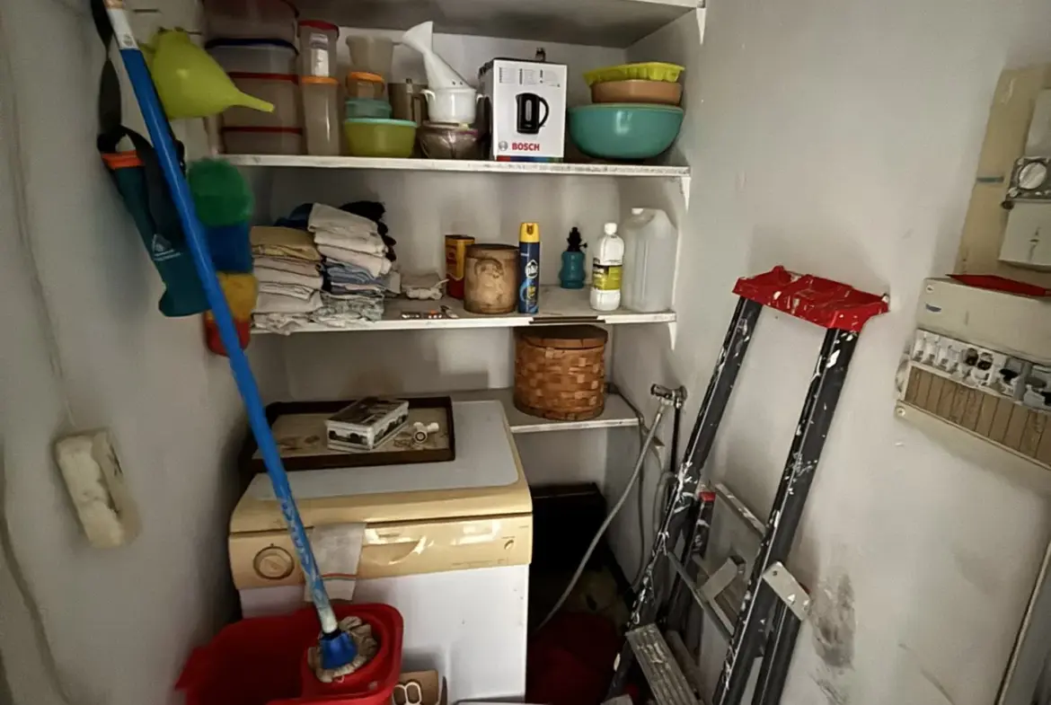 Maison en campagne avec nombreuses dépendances à Mollans-sur-Ouvèze 
