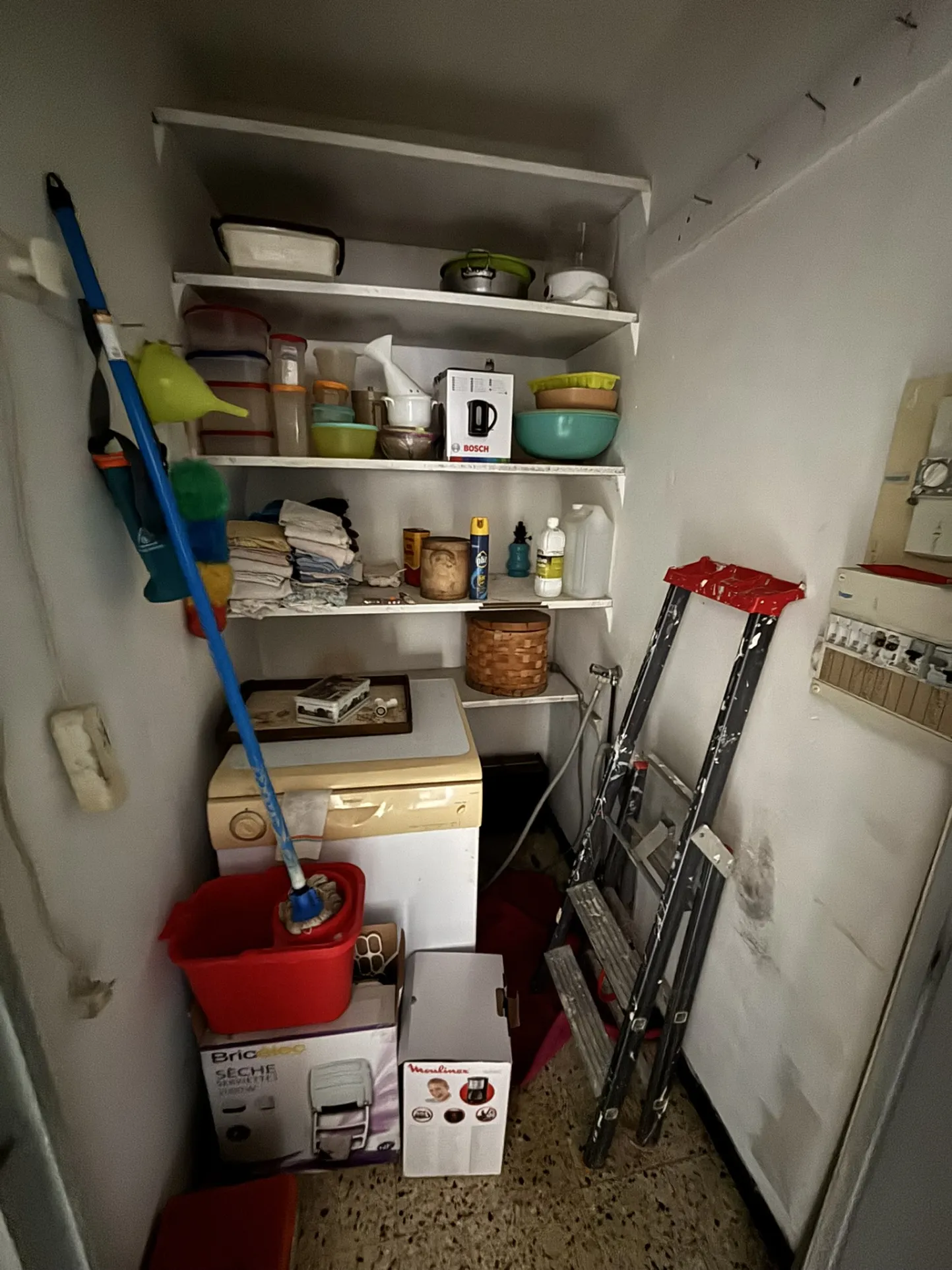 Maison en campagne avec nombreuses dépendances à Mollans-sur-Ouvèze 