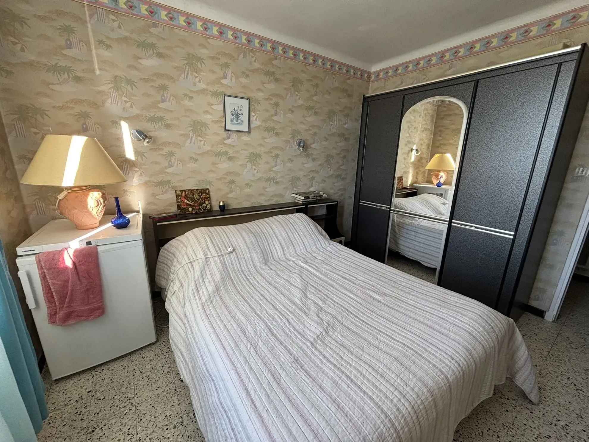 Maison en campagne avec nombreuses dépendances à Mollans-sur-Ouvèze 