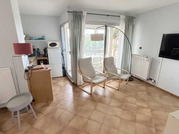 Studio cabine à vendre à Carnon-Plage avec loggia 