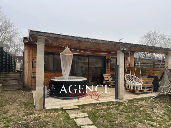 Chalet Restauré à Donnemarie Dontilly avec Jardin Privé 
