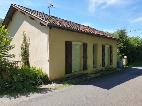 Investissement locatif à Cransac Les Thermes - Maison avec 3 logements