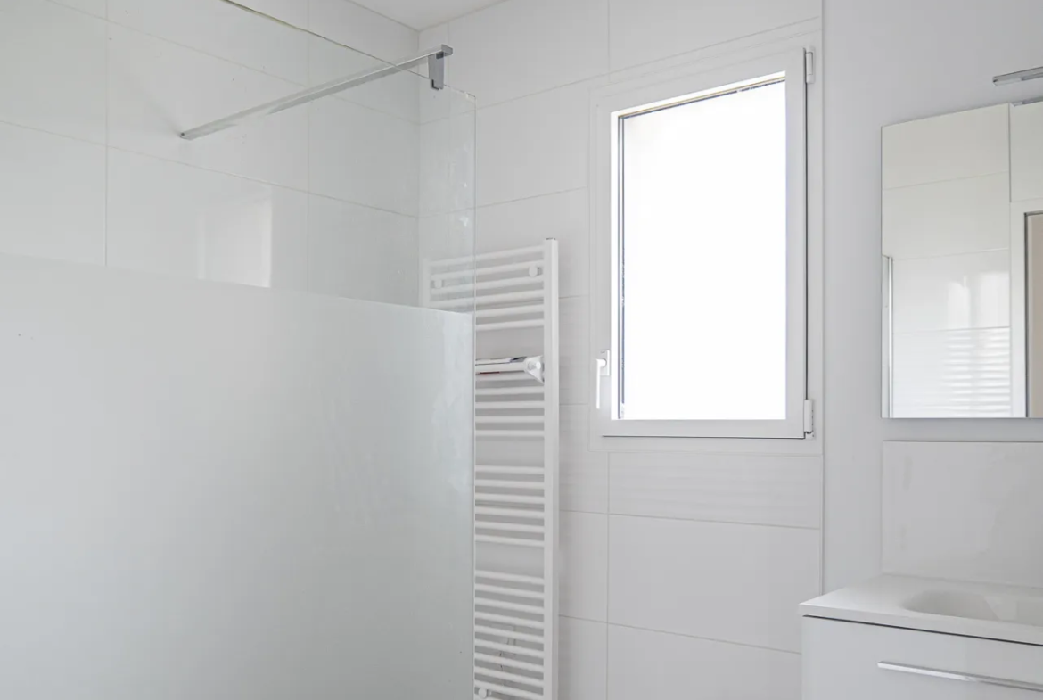 Maison neuve de 88 m² sur un terrain de 505 m² conforme PMR à St Julien des Landes 