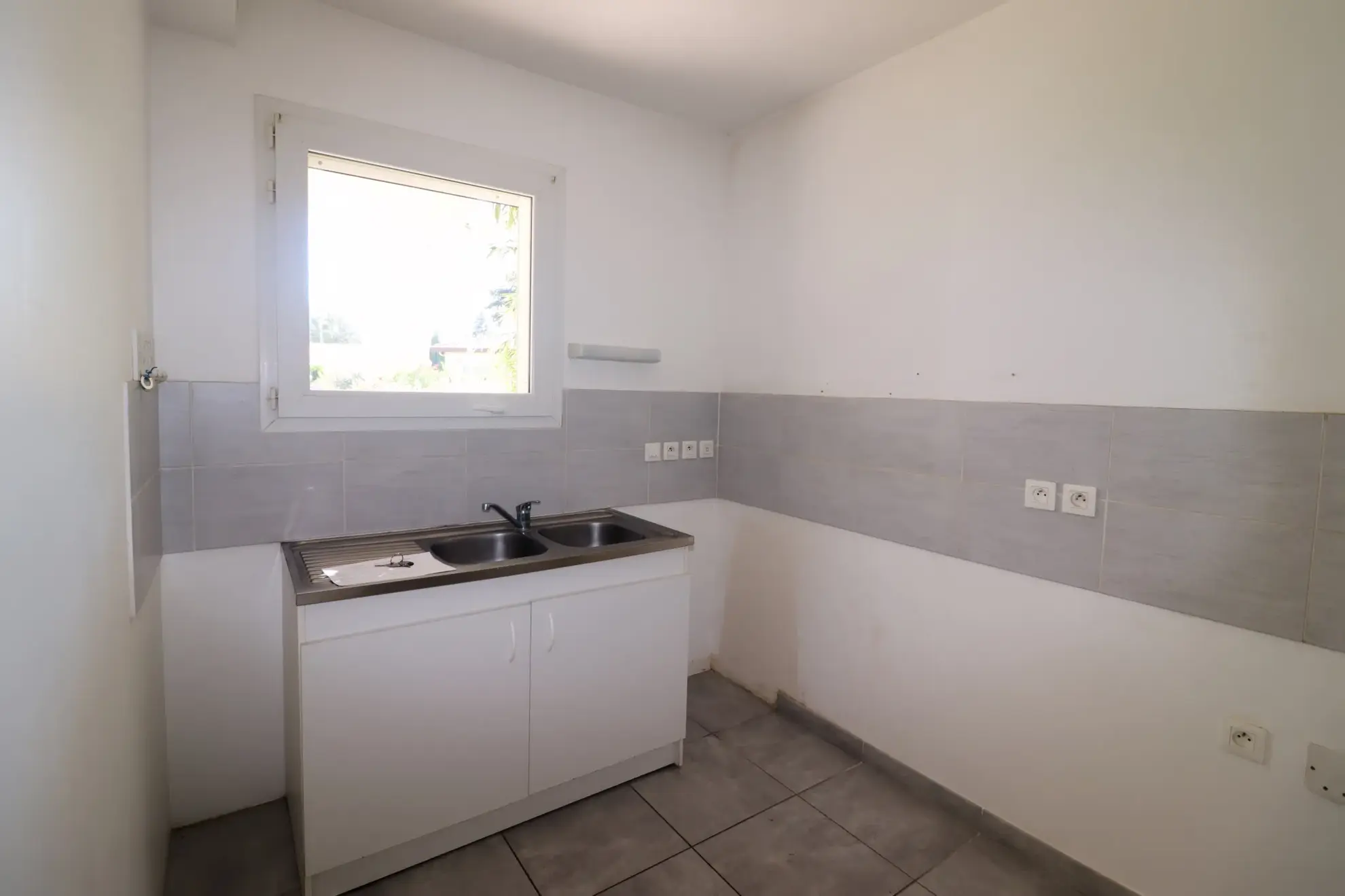 Appartement à vendre à Meschers-sur-Gironde avec 2 chambres et jardin 