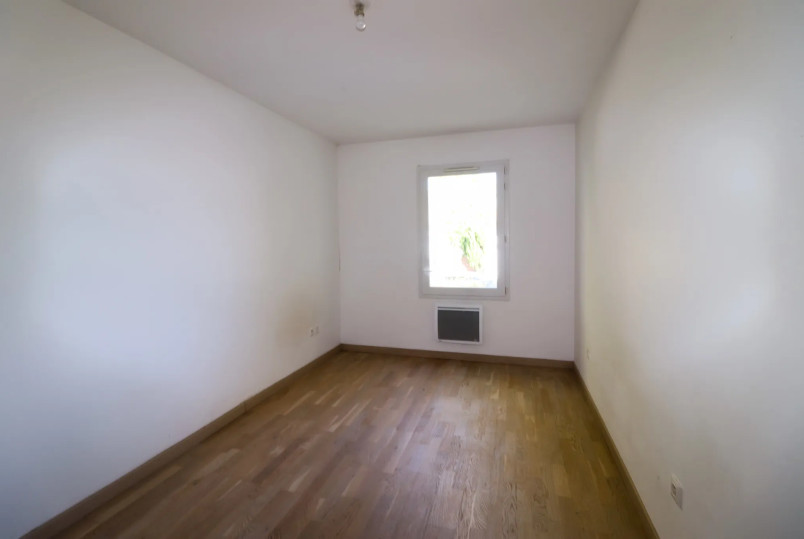 Appartement à vendre à Meschers-sur-Gironde avec 2 chambres et jardin 