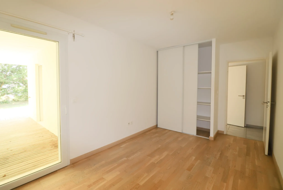 Appartement à vendre à Meschers-sur-Gironde avec 2 chambres et jardin 