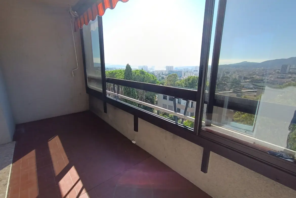 À vendre : Appartement T3 avec vue sur le port de Toulon 