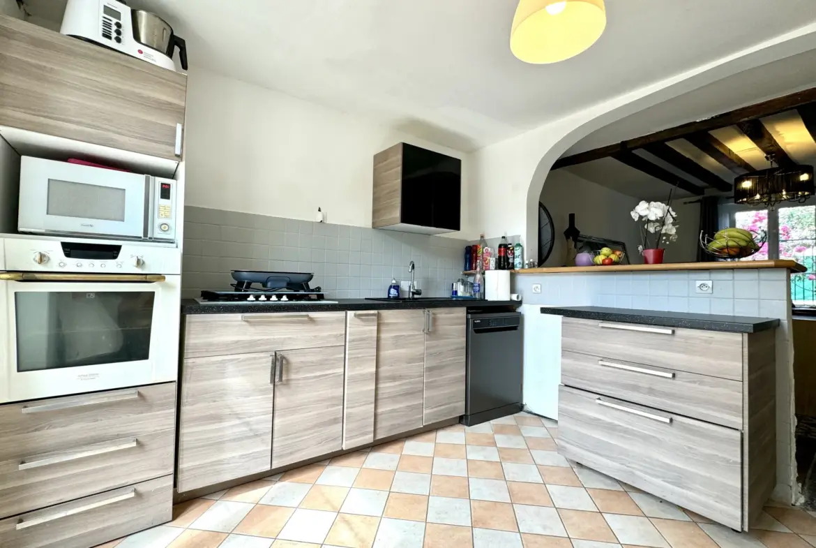 Maison de Ville à Vendre à Nanteuil-lès-Meaux - 187 m² avec Jardin 