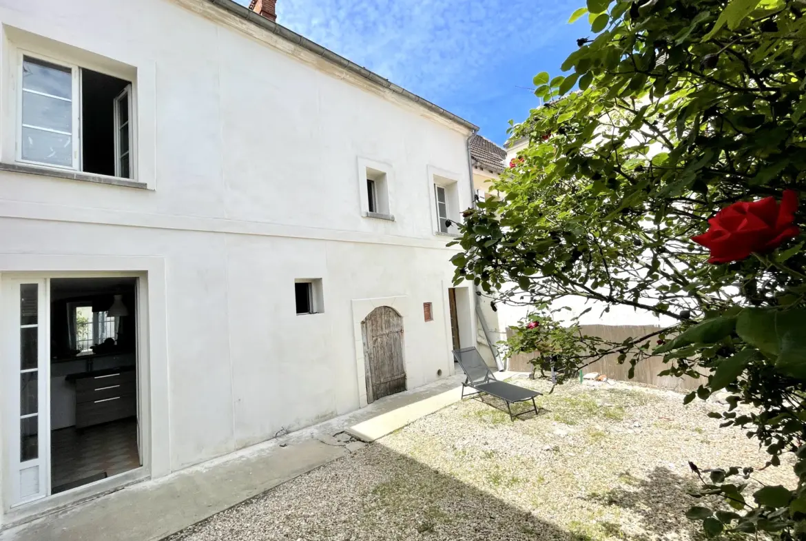 Maison de Ville à Vendre à Nanteuil-lès-Meaux - 187 m² avec Jardin 