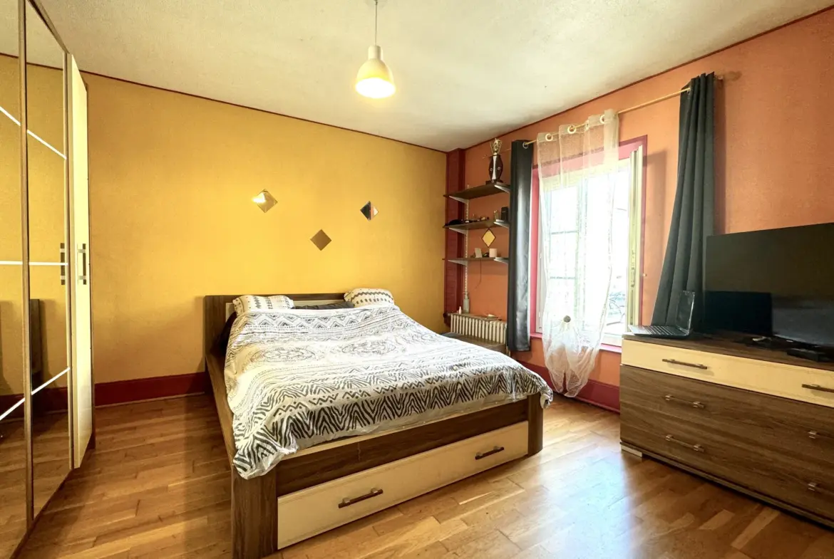Maison de Ville à Vendre à Nanteuil-lès-Meaux - 187 m² avec Jardin 