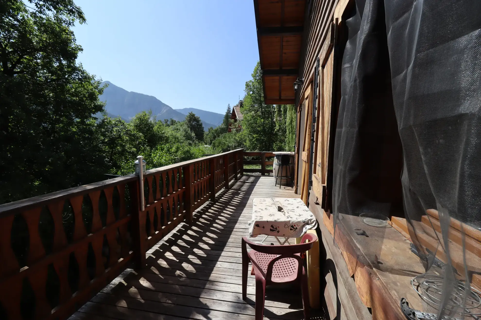 Maison spacieuse avec jardin à Beauvezer, près des montagnes 