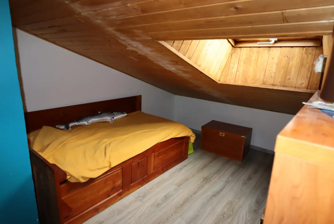 Maison spacieuse avec jardin à Beauvezer, près des montagnes 