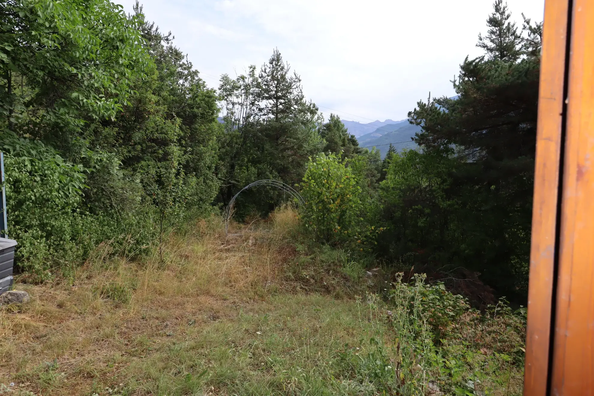 Maison spacieuse avec jardin à Beauvezer, près des montagnes 