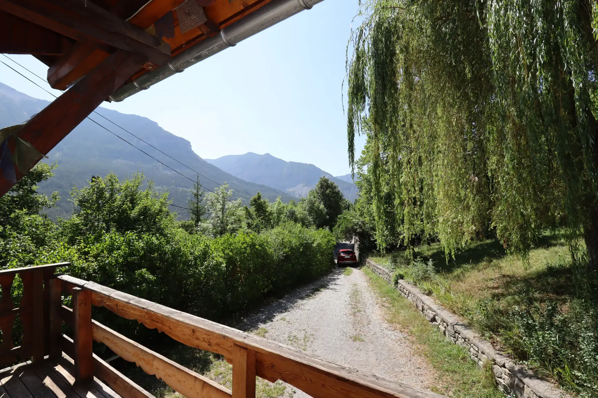 Maison spacieuse avec jardin à Beauvezer, près des montagnes 